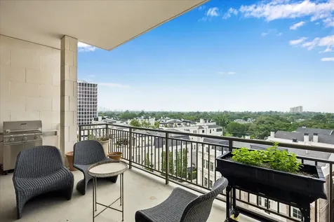 2325 Welch Street 704 Houston TX 77019