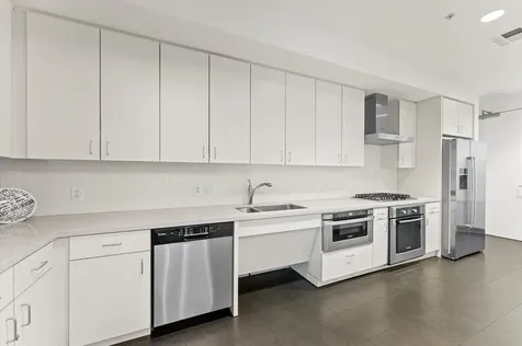 2207 Bancroft Street 1104 Houston TX 77027