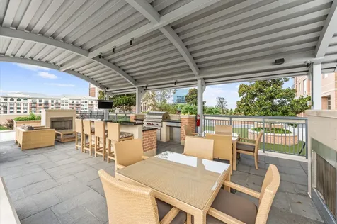 2207 Bancroft Street 1104 Houston TX 77027
