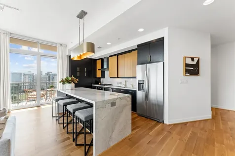 2207 Bancroft Street 1104 Houston TX 77027