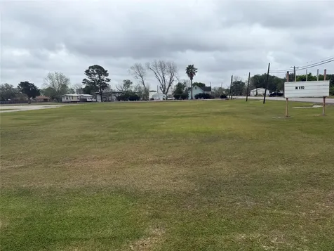 Lot 11-14 3rd Street Midfield TX 77458