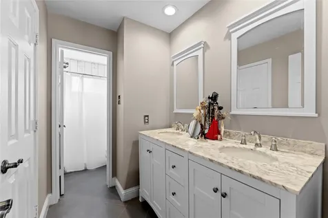 2922 Travick Lane Houston TX 77073