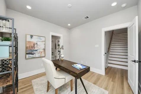 1102 Mansfield Street B Houston TX 77091