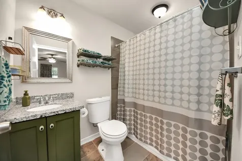 7711 Avenue L Houston TX 77012