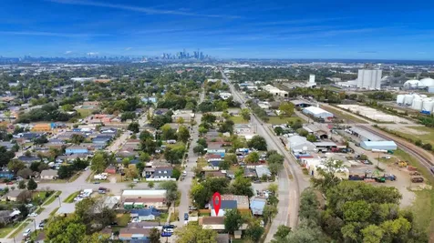 7711 Avenue L Houston TX 77012