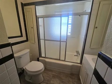 3828 Avenue S 1/2 Galveston TX 77550