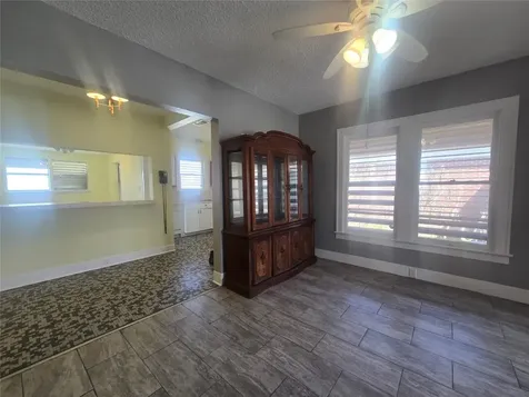 3828 Avenue S 1/2 Galveston TX 77550