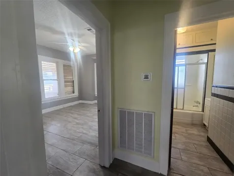 3828 Avenue S 1/2 Galveston TX 77550