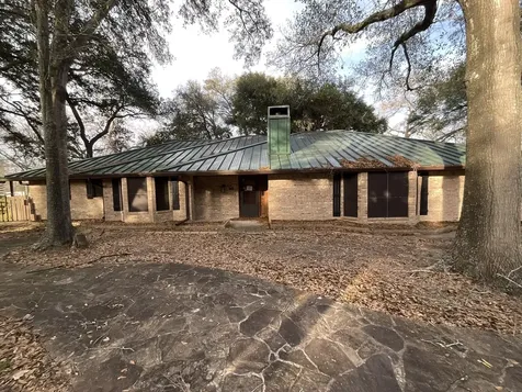 406 Hidden Creek Circle Sealy TX 77474