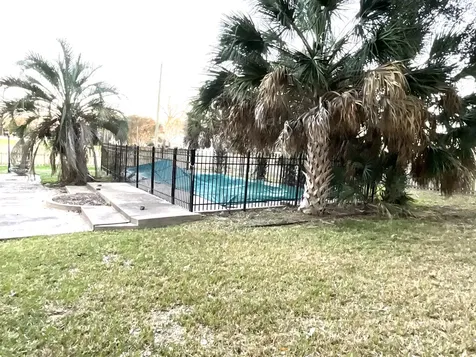 406 Hidden Creek Circle Sealy TX 77474