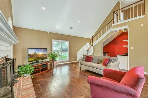 101 Oak Drive Friendswood TX 77546