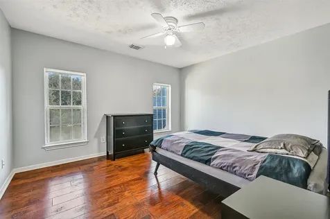 101 Oak Drive Friendswood TX 77546