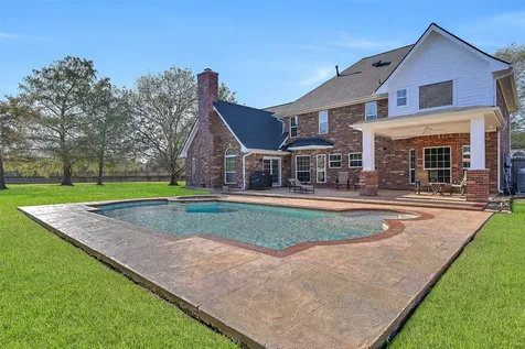 101 Oak Drive Friendswood TX 77546