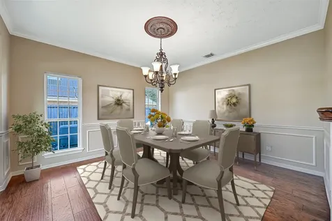 101 Oak Drive Friendswood TX 77546