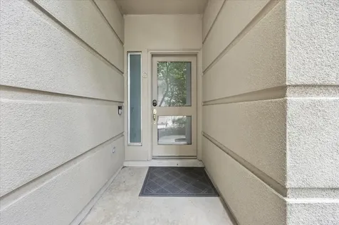 2404 Fairview Street C Houston TX 77006