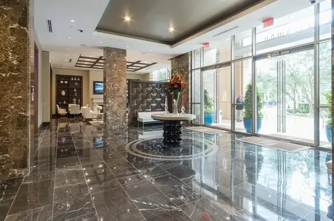 7 Riverway 1411 Houston TX 77056