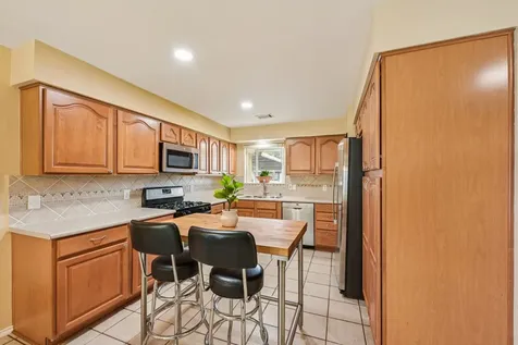 9631 Carousel Lane Houston TX 77080