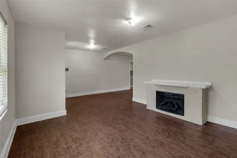 8925 Nyssa Street Houston TX 77078