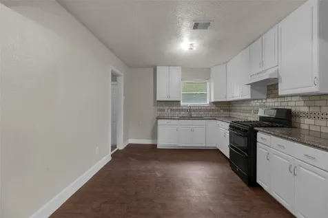 8925 Nyssa Street Houston TX 77078