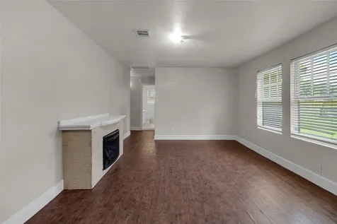 8925 Nyssa Street Houston TX 77078