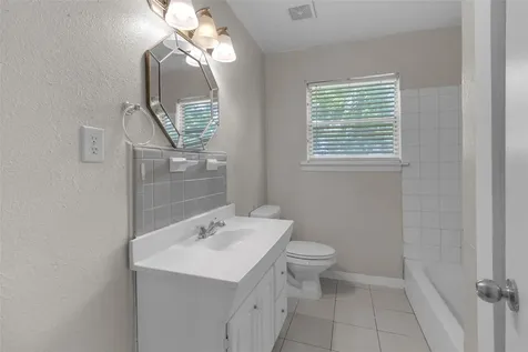 8925 Nyssa Street Houston TX 77078