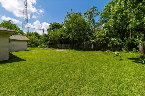 8925 Nyssa Street Houston TX 77078