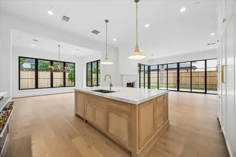 1328 Mickey Way Spring Valley Village TX 77055