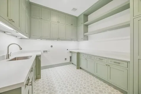 1328 Mickey Way Spring Valley Village TX 77055