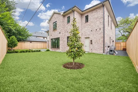 1328 Mickey Way Spring Valley Village TX 77055