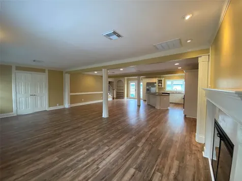 911 Hawthorne Road Clear Lake Shores TX 77565
