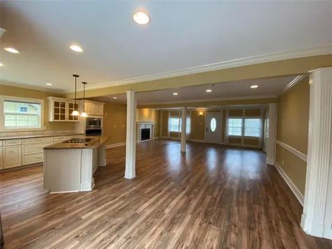 911 Hawthorne Road Clear Lake Shores TX 77565