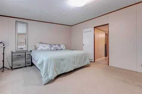 22 Road 5012 Cleveland TX 77327