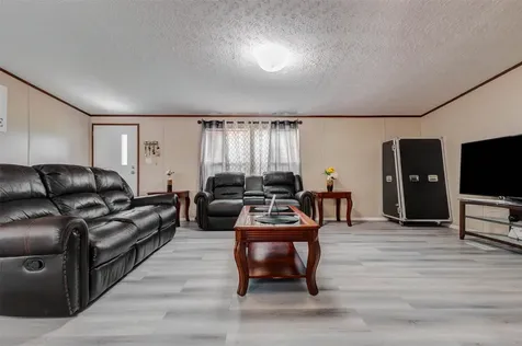 22 Road 5012 Cleveland TX 77327