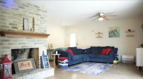 215 County Road 193 Alvin TX 77511