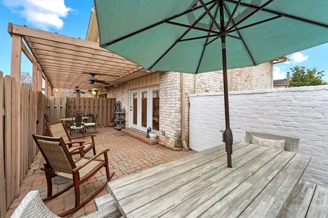 1953 Stoney Brook Drive 1953 Houston TX 77063