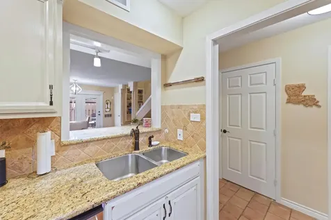 1953 Stoney Brook Drive 1953 Houston TX 77063