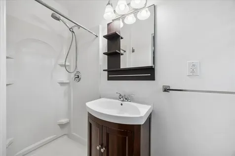1607 Willowby Drive Houston TX 77008
