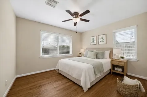 1607 Willowby Drive Houston TX 77008