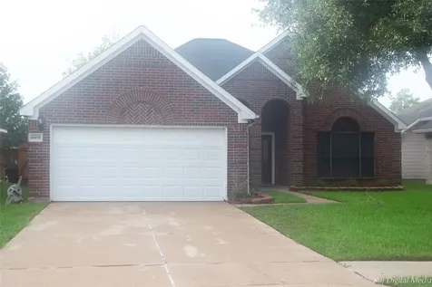 4918 Pinder Lane Pearland TX 77584