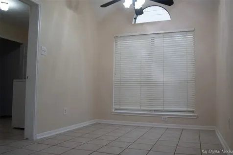 4918 Pinder Lane Pearland TX 77584