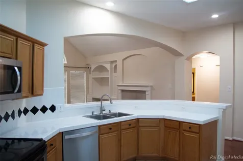 4918 Pinder Lane Pearland TX 77584