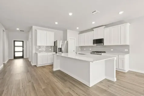 11015 Youngquist Drive Mont Belvieu TX 77535