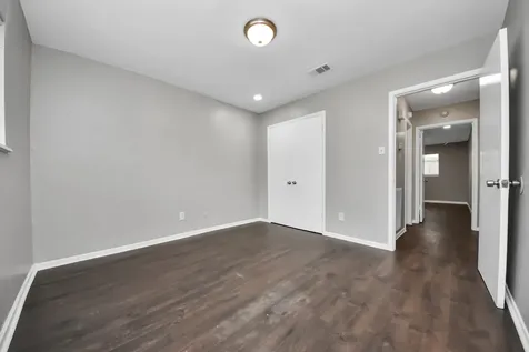 1736 Crestdale Drive 6 Houston TX 77080