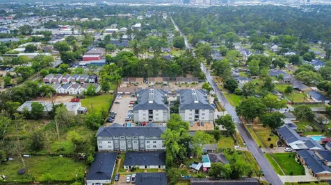 1736 Crestdale Drive 6 Houston TX 77080
