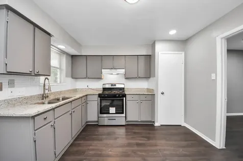 1736 Crestdale Drive 6 Houston TX 77080