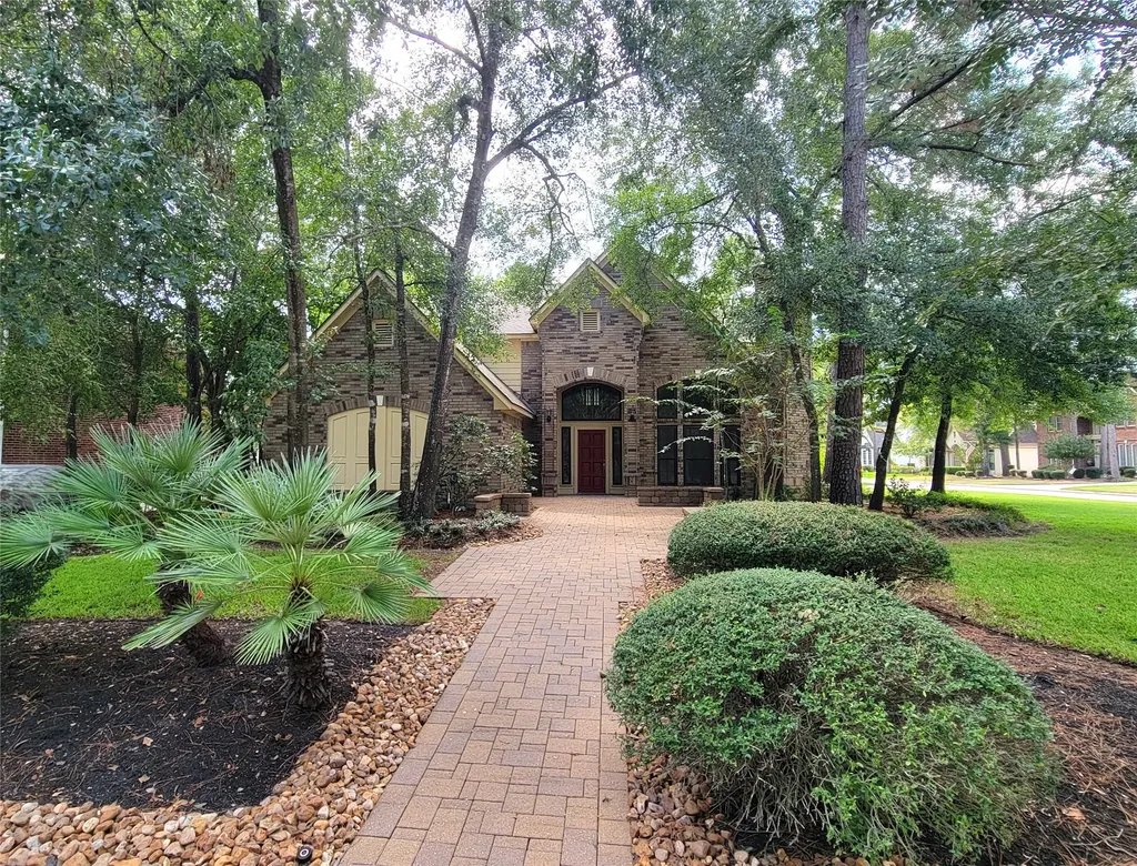 10 Dovewood Place The Woodlands TX 77381