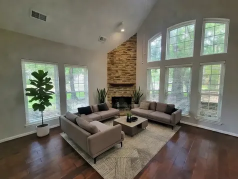 10 Dovewood Place The Woodlands TX 77381