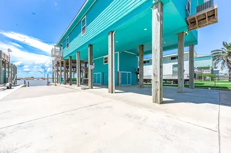 957 Private Road 675 Bay City TX 77414