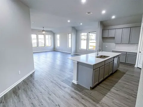 2713 Mackinac Bay Drive Texas City TX 77568