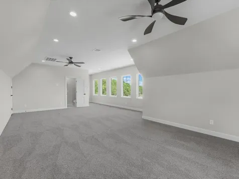 10039 Lakeside Oaks Drive Plantersville TX 77363